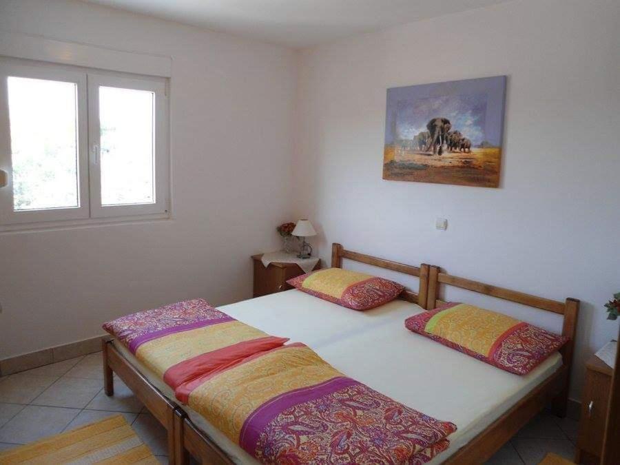 Apartments Slavica Трогир Екстериор снимка