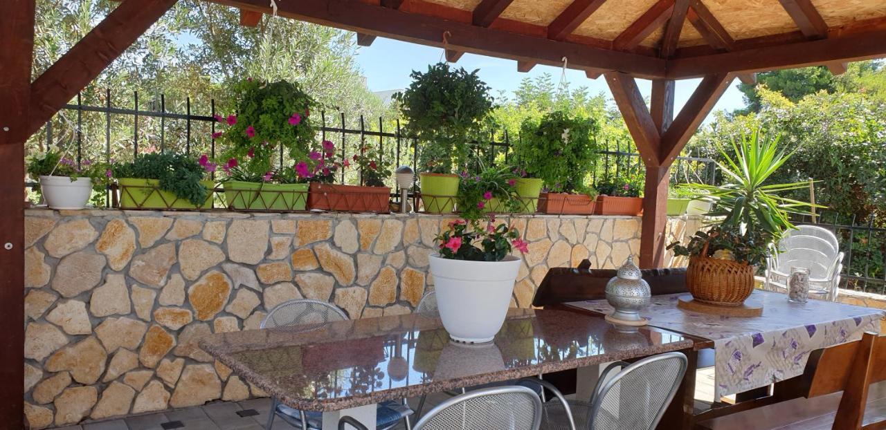Apartments Slavica Трогир Екстериор снимка