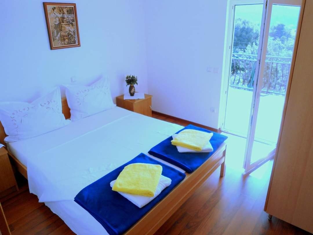 Apartments Slavica Трогир Екстериор снимка