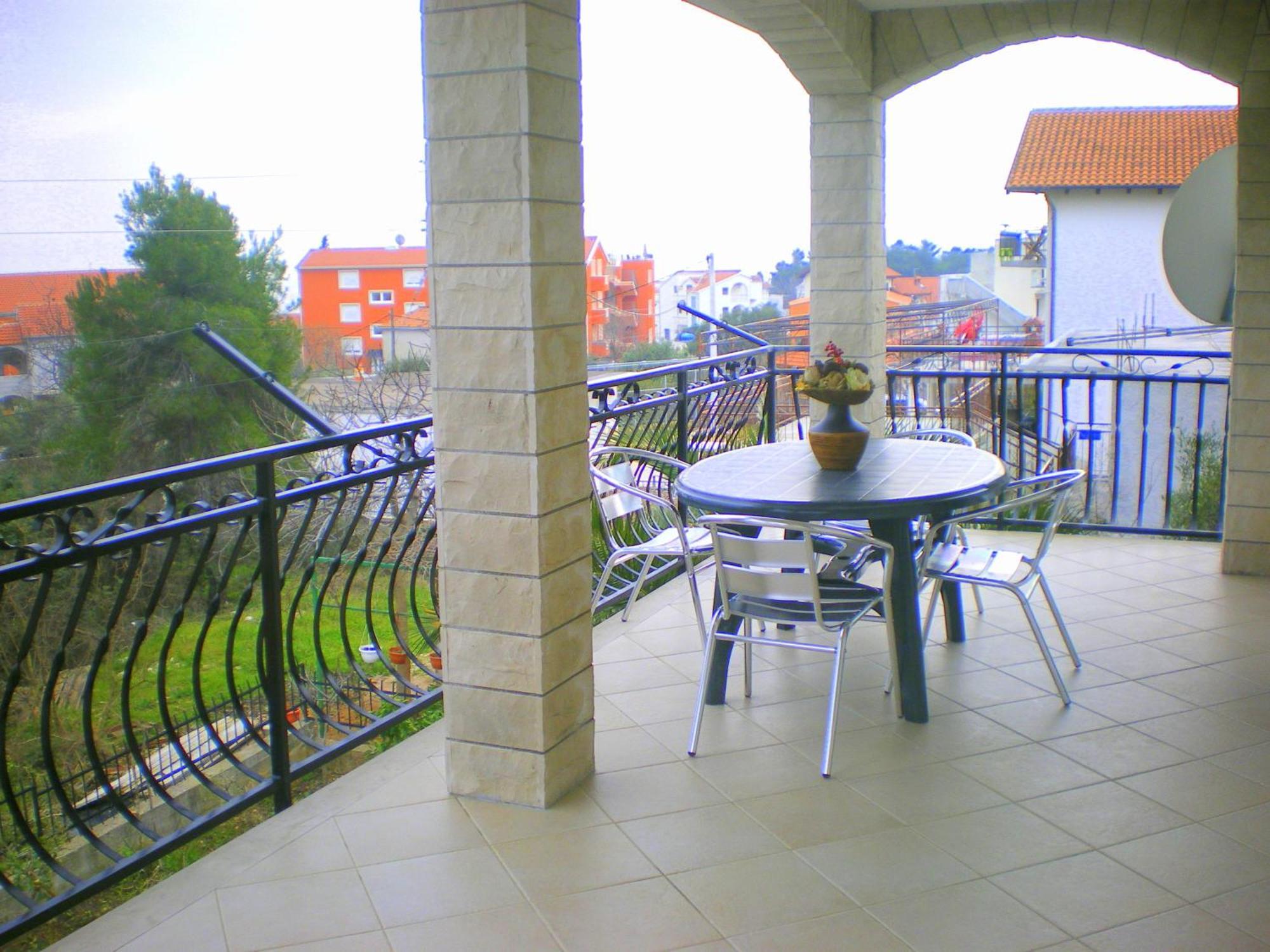 Apartments Slavica Трогир Екстериор снимка