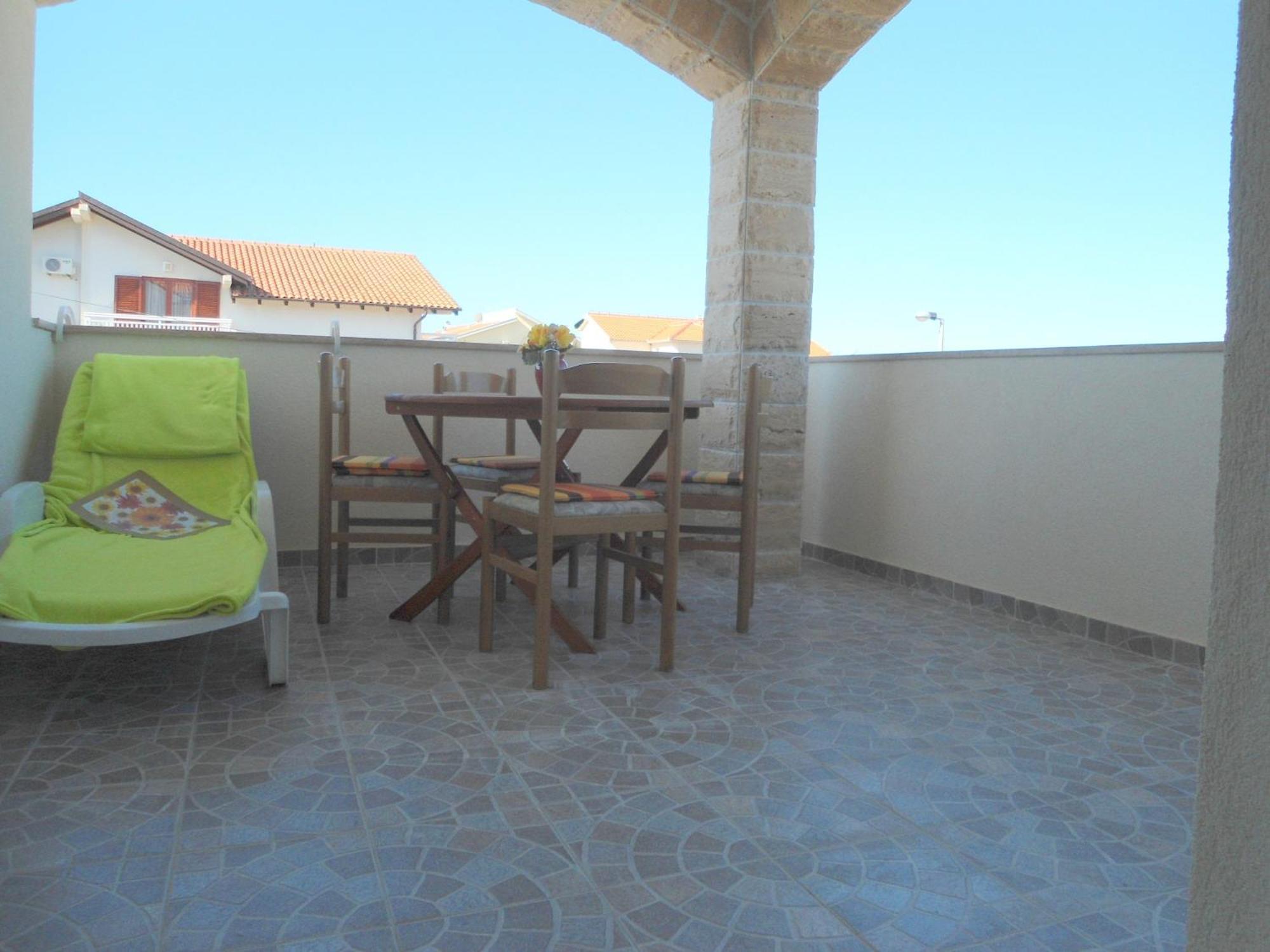 Apartments Slavica Трогир Екстериор снимка