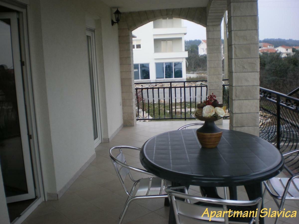 Apartments Slavica Трогир Екстериор снимка